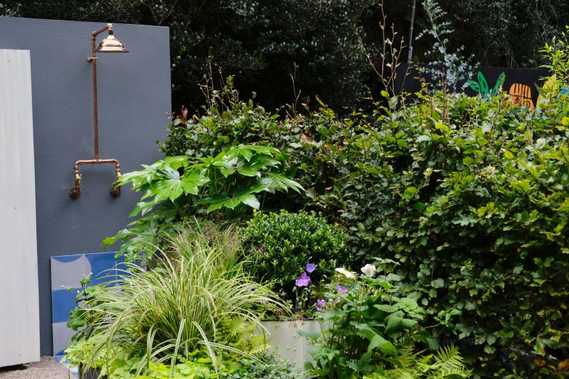 Vertical Garden Features